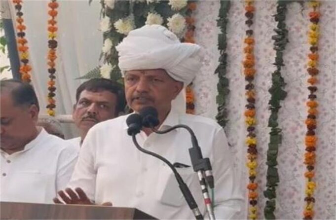 पूर्व मंत्री सांगवान की रस्म पगड़ी के दौरान भावुक हुआ बेटा, कहा- यह पगड़ी उनके सिर पर नहीं…