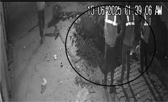 Haryana में चोरों ने अपनाया गजब तरीका! खुद को बताया BSNL के कर्मचारी, फिर जमीन खोद वायर कर ली चोरी