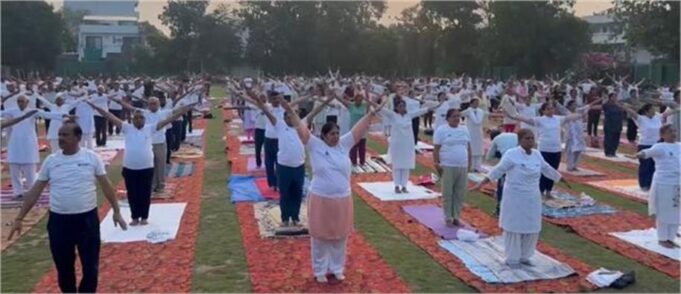 पतंजलि द्वारा मनाया गया International Yoga Day, 500 से अधिक साधकों, योग प्रेमियों ने लिया भाग