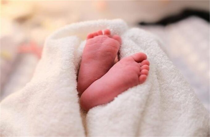 शादी के 25 साल बाद हुई संतान प्राप्ति, अंबाला के इस आयुर्वेदिक अस्पताल में नब्ज देखकर होता है इलाज