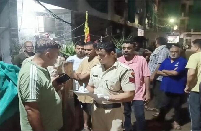 लोन के बोझ से परेशान युवक ने की आत्महत्या, मां और भाई भी हैं दिव्यांग