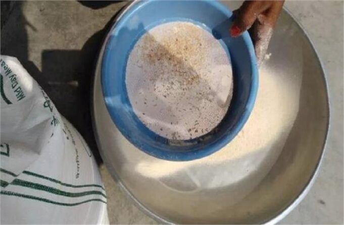 बच्चों के स्वास्थ्य से खिलवाड़, हरियाणा में मिड-डे मील के आटे में निकले कीड़े, गुणवत्ता पर शिक्षकों ने जताई आपत्ति