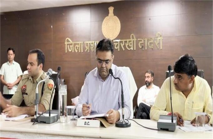 ग्रीवेंस मीटिंग में नहीं पहुंचे कृषि मंत्री श्याम सिंह राणा, डीसी ने सुनी शिकायतें