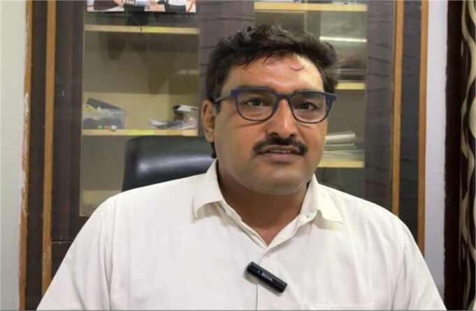 ‘दादरी में सुरक्षित रहना है तो बदमाशों व पुलिस से करनी पड़ेगी सेटिंग’, अधिवक्ता संजीव तक्षक का सिस्टम पर हमला