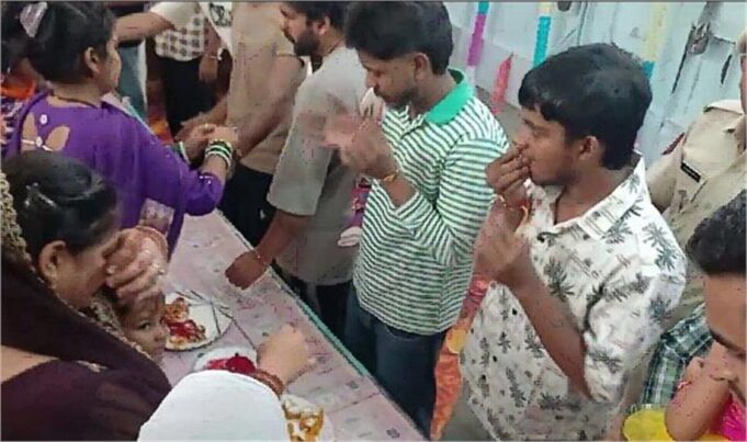 सिरसा जेल में धूमधाम से मनाया गया रक्षाबंधन का त्यौहार, बंदियों के लिए रखी खुली