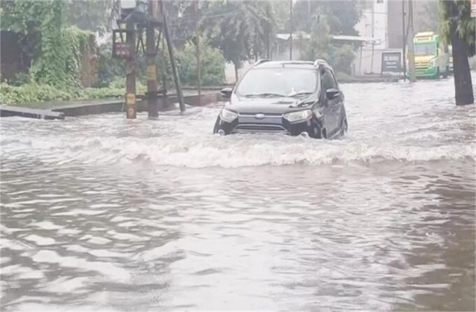 यमुनानगर में मूसलाधार बारिश से जनजीवन अस्त-व्यस्त, पॉश इलाकों में 4 फीट तक पानी भरा, लोग बोले- हर साल का…
