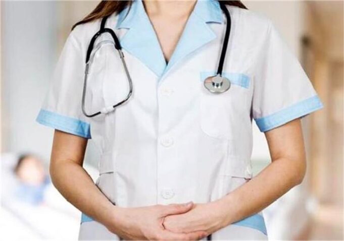 महिला को स्वास्थ्य विभाग की टीम ने पकड़ा, कर रही थी ये बड़ा अपराध… टीम को देख नकदी की फ्लश