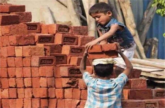 बंधुआ मजदूरी के दलदल से निकला 15 वर्षीय बालक, काम करते आई चोट तो मालिक ने सुनसान जगह पर छोड़ा