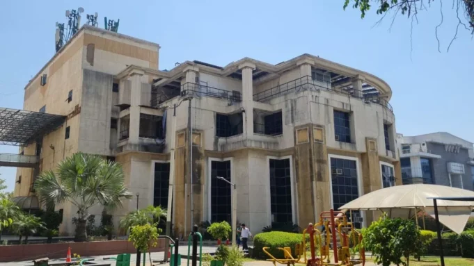 गुरुग्राम में कहीं भी कचरा फेंका तो खैर नहीं… लगेगा एक लाख रुपये का जुर्माना और जब्त कर लिए जाएंगे वाहन