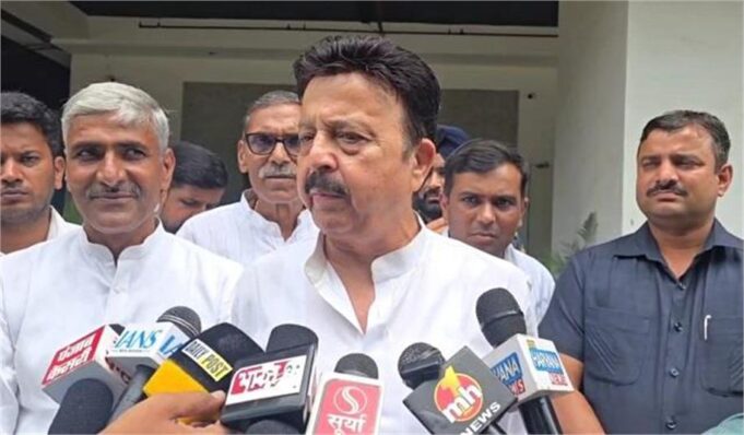 हमारा कोई खेमा नहीं, हम दोनों ही भाजपा से हैं- राव नरबीर