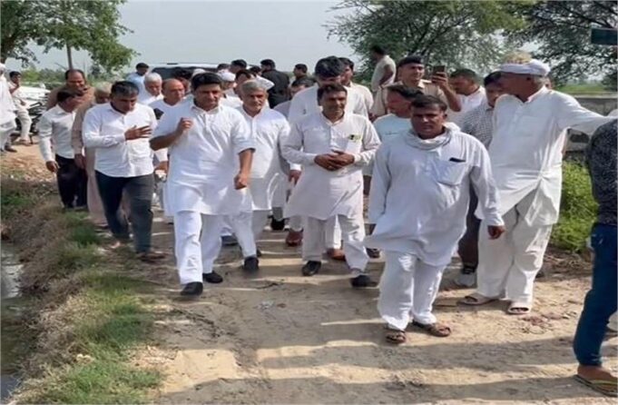 दीपेंद्र हुड्डा ने जलभराव से बर्बाद फसलों का लिया जायजा, बोले- डबल मुआवजा दे सरकार