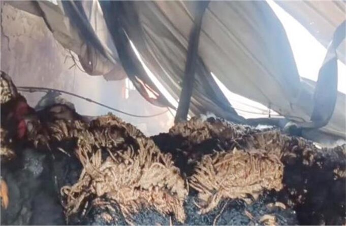 पानीपत में Carpet फैक्ट्री में लगी आग, चौकीदार ने दी सूचना, मौके पर पहुंचीं दमकल की 10 गाड़ियां