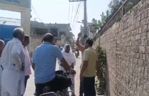 फतेहाबाद में दिनदहाड़े लूट: महिला को कार में खींचा, सोने की बालियां, कंगन और मोबाइल लेकर बदमाश फरार