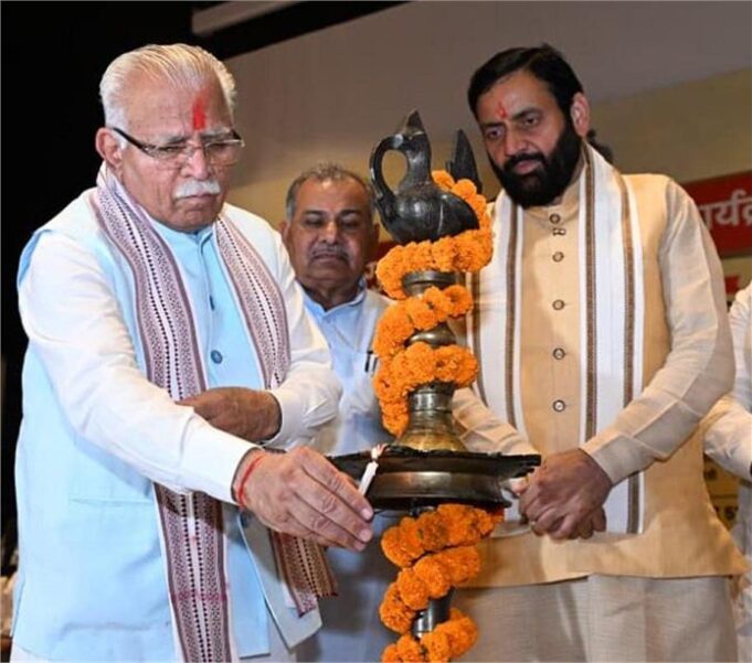 मेट्रो सेवा की उपलब्धता में नम्बर वन बनने की ओर अग्रसर भारत : मनोहर लाल