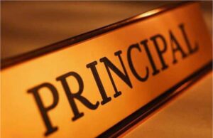 हरियाणा मानवाधिकार आयोग ने लिया एक्शन, छात्रा से क्लास में पोछा लगवाने वाले प्रिंसिपल पर गिरेगी गाज