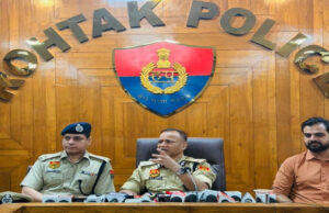 हरियाणा DGP की गैंगस्टरों को कड़ी चेतावनी, पुलिसकर्मियों को दी हिदायत– वर्दी चमकदार हो, बाल और जूते दुरुस्त रखें