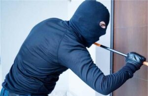 दिवाली पर लेफ्टिनेंट कर्नल के क्वार्टर में चोरी, चोरों ने की बड़ी वारदात