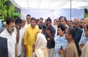 परिवार से मुलाकात के बाद राहुल गांधी ने सरकार पर किया निशाना, हुई लंबी बातचीत