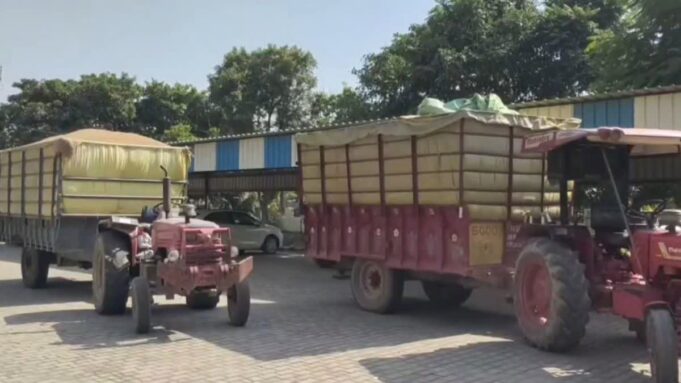 हरियाणा की ऊंची MSP ने मचाई परेशानी, यूपी के किसान करनाल मंडी में धान लाने पर सचिव ने दी चेतावनी