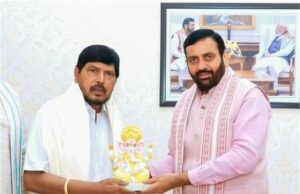 अठावले के करीबी का आरोप: सीएम सैनी सख्त कार्रवाई के पक्ष में थे, लेकिन अफसरों ने लगाया ब्रेक