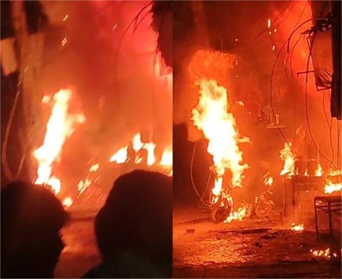 लक्ष्मण विहार में गैस सिलेंडर विस्फोट, एक व्यक्ति घायल और दो वाहन जलकर खाक