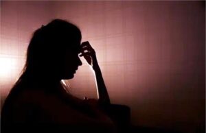 मानसिक रूप से परेशान महिला ने पीजी में की आत्महत्या, घटना से मचा हड़कंप