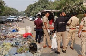 युवक की सिर कुचलकर हत्या, कूड़े के ढेर से बरामद हुआ लहूलुहान शव