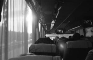 आम यात्री समझकर 15 रुपये की टिकट काटी, पता चला बड़ा अधिकारी—परिवहन विभाग ने बस संचालक पर ठोका भारी जुर्माना