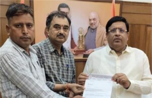 MWB ने कैबिनेट मंत्री विपुल गोयल को सौंपा ज्ञापन, सेवानिवृत्त मीडिया कर्मियों को 30 हजार मासिक पेंशन और टोल फ्री की मांग