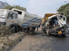 SPR रोड पर बड़ा हादसा: क्रेशर से भरा ट्रॉला स्वीपिंग मशीन से टकराया, 6 घंटे तक 5 किमी लंबा जाम