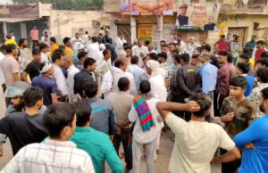 रेवाड़ी में शख्स की गोली मारकर हत्या, आक्रोशित ग्रामीणों ने किया रोड जाम, आरोपियों की गिरफ्तारी के लिए पुलिस ने बनाई टीम