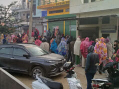 किसान भटकते रहे, 54 पैक्स सोसायटी बंद और कर्मचारियों की हड़ताल जारी