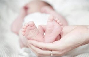 कंप्यूटर सेंटर में शौच के दौरान युवती ने बच्चे को जन्म दिया, दोनों सुरक्षित