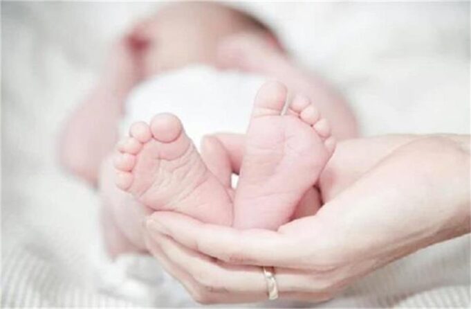 कंप्यूटर सेंटर में शौच के दौरान युवती ने बच्चे को जन्म दिया, दोनों सुरक्षित