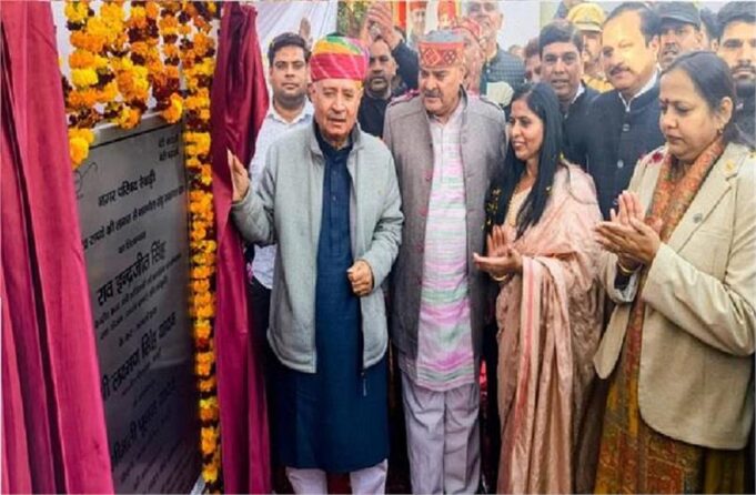 20 दिन पहले मंच पर हुई फटकार के बाद केंद्रीय मंत्री ने एसडीएम से की माफी