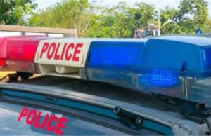 थाने में ईएएसआई ने प्रभारी और मुंशी पर तानी रिवाल्वर, आधे घंटे तक चला विवाद