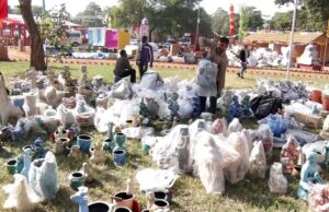 चंडीगढ़ क्राफ्ट्स मेला 2025: गिरराज के टेराकोटा गमलों ने सबका ध्यान खींचा, जानें खासियत