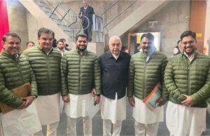 सदन में एकता का संदेश: 5 विधायक हुड्डा के साथ एक जैसी ड्रेस में आए