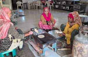 संकट में सहारा बनी महिला समूह की कैंटीन, महामारी के दौर में हजारों की भूख मिटाई