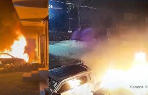 शरारती तत्वों ने घर के बाहर खड़ी गाड़ियों को आग के हवाले किया